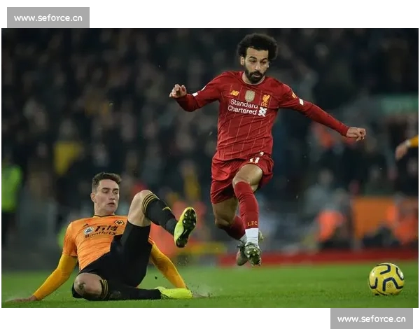 英超历史交锋回顾与两队实力对比分析 英超历史交锋回顾与两队实力对比分析